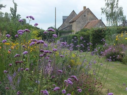 Le Domaine, Route de Bannes, 53340  -1